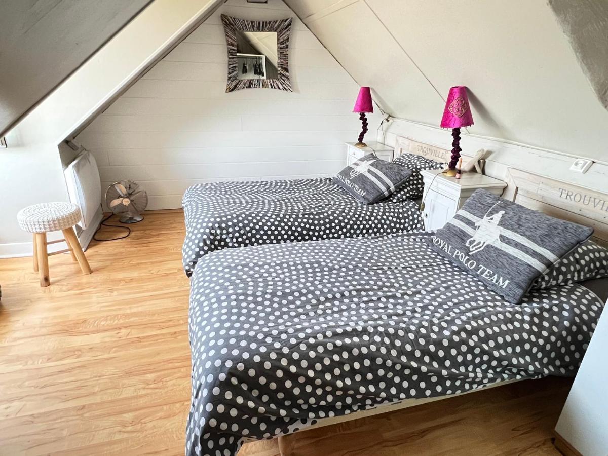 Location A Trouville Sur Mer Exterior foto